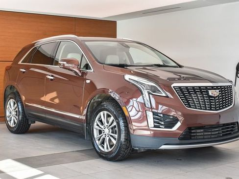 Used 2022 Cadillac XT5 Premium Luxury w/ LPO, Floor Liner Package AWD/4WD image 5