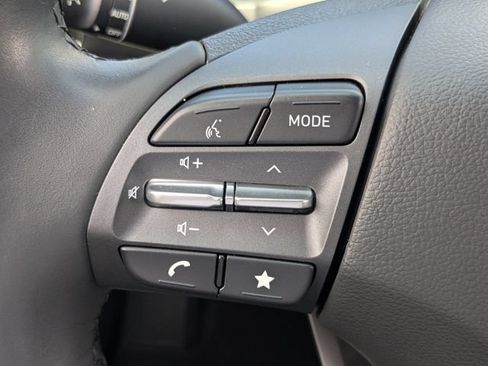 Used 2022 Hyundai Kona Limited w/ Cargo Package FWD image 27