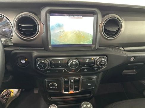 Used 2023 Jeep Wrangler Unlimited w/ Cold Weather Group image 22