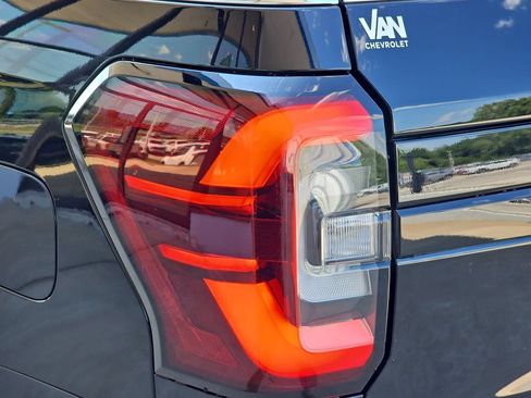 Used 2022 Ford Expedition Limited AWD/4WD image 36