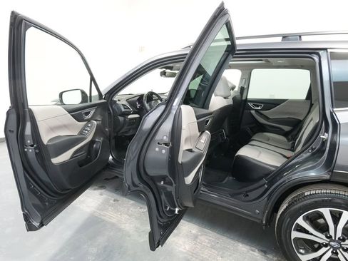 Used 2022 Subaru Forester Limited image 22