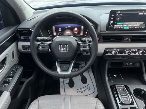Used 2023 Honda Pilot Elite image 14