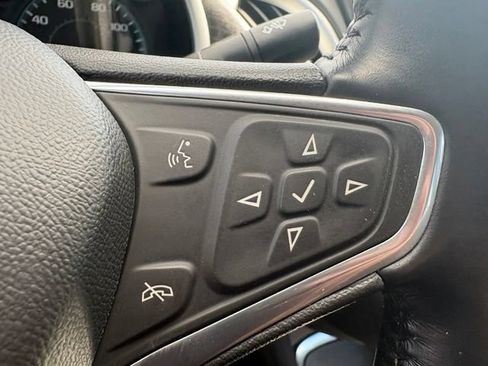 Used 2022 Chevrolet Malibu LT FWD image 37