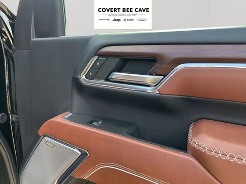 Used 2024 GMC Sierra 3500 Denali Ultimate image 14