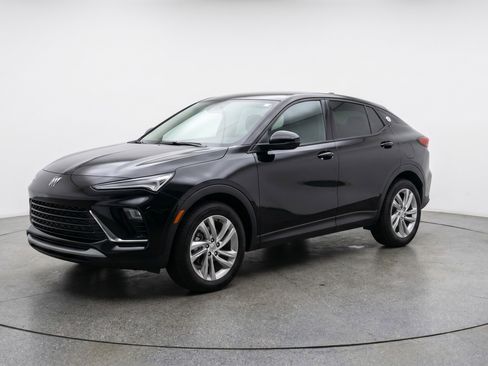 Used 2025 Buick Envista Sport Touring FWD image 3