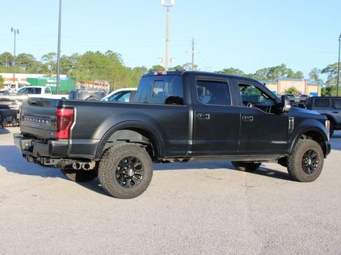 Used 2022 Ford F350 Platinum w/ Tremor Off-Road Package image 11