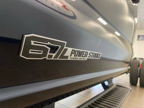 New 2024 Ford F550 4x4 Regular Cab Super Duty image 6