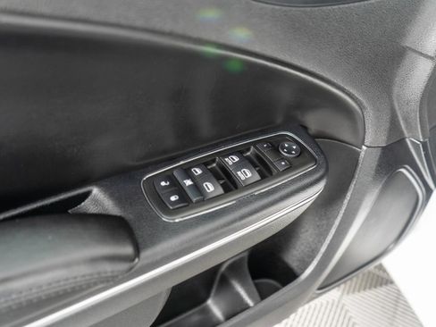 Used 2014 Dodge Charger SE RWD image 21