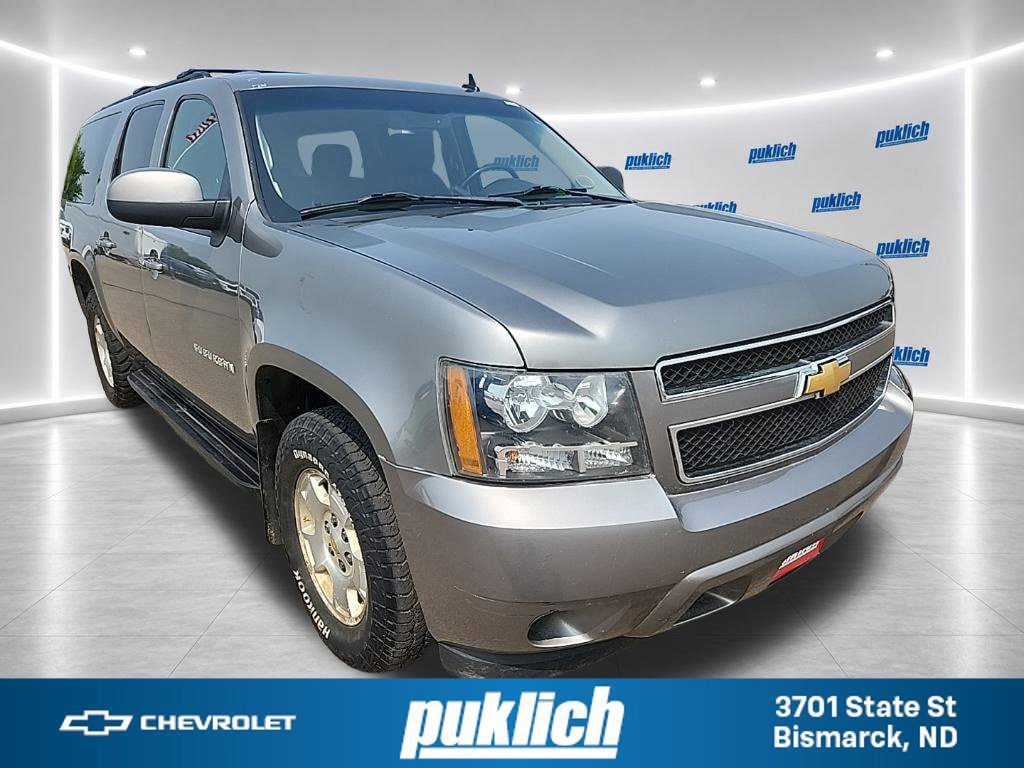 Used 2012 Chevrolet Suburban LS w/ Convenience Package 1 AWD/4WD image 7