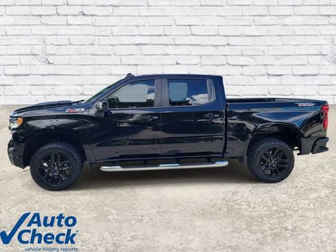 Used 2024 Chevrolet Silverado 1500 LT Trail Boss w/ Convenience Package II AWD/4WD image 4