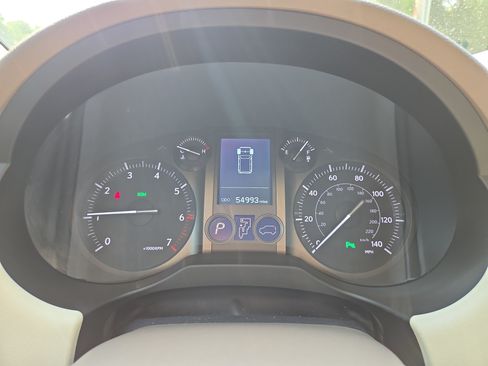 Used 2017 Lexus GX 460 Premium AWD/4WD image 12