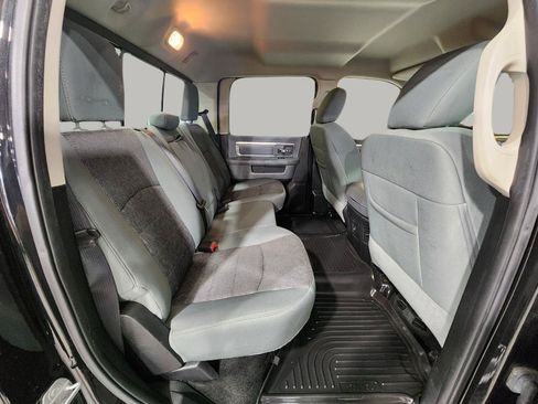 Used 2015 RAM 1500 Big Horn AWD/4WD image 32