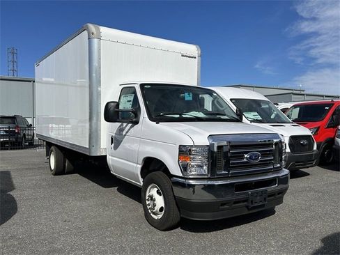 New 2024 Ford E-450 and Econoline 450 Super Duty w/ Power Windows & Locks Group image 2