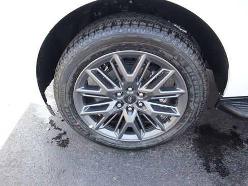 New 2026 Ford Expedition Max Platinum w/ Stealth Appearance Package image 20