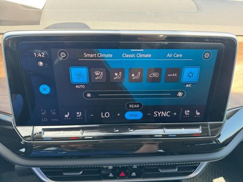 Certified 2026 Volkswagen Atlas SE AWD/4WD image 18