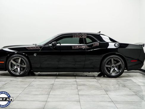 Used 2023 Dodge Challenger SRT Hellcat w/ Driver Convenience Group image 9