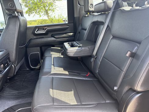 Used 2025 Chevrolet Silverado 3500 LT w/ Texas Edition AWD/4WD image 15