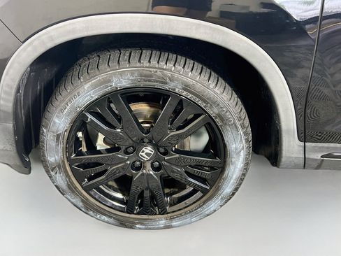 Used 2021 Honda Pilot Black Edition image 13