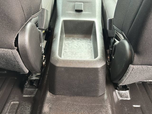 Used 2023 Chevrolet Colorado W/T RWD image 31