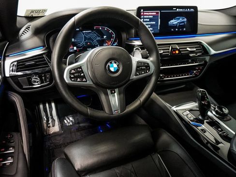 Used 2023 BMW M550i xDrive w/ Executive Package AWD/4WD image 15
