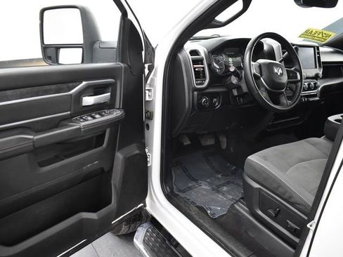 Used 2024 RAM 2500 Big Horn image 12