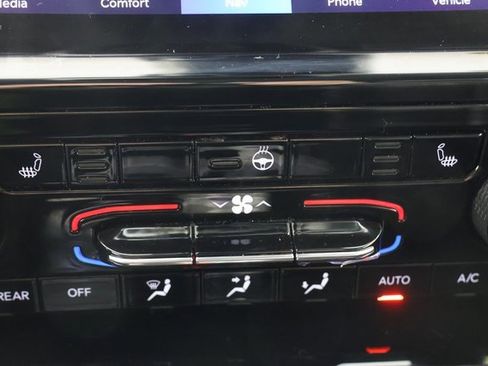 Used 2021 Jeep Grand Cherokee L Limited image 16