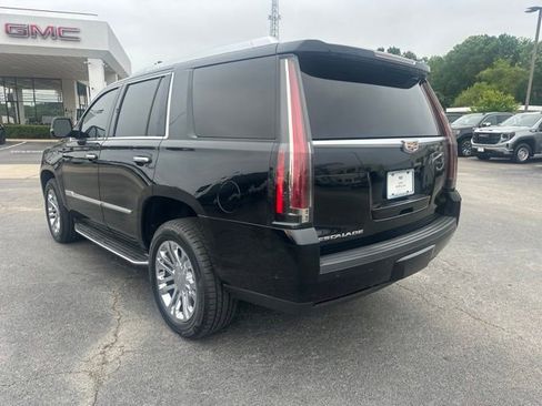 Used 2018 Cadillac Escalade 2WD image 6