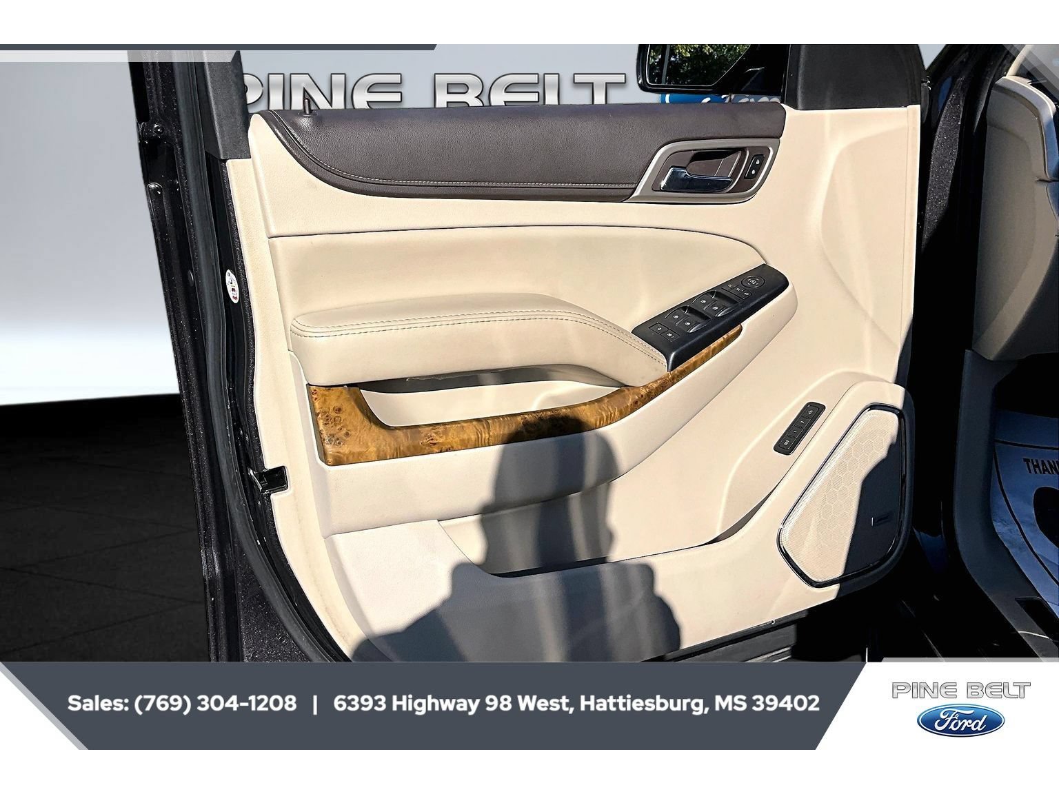 Used 2017 GMC Yukon Denali w/ Open Road Package RWD image 17