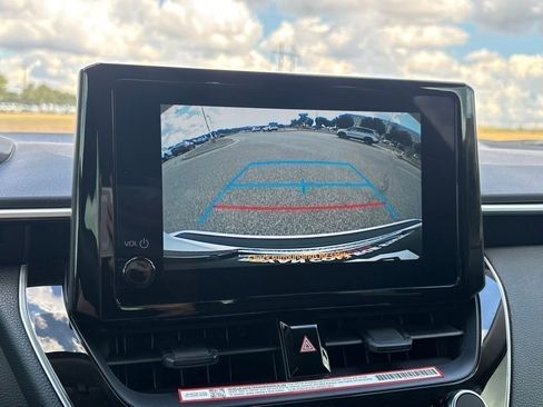 Certified 2025 Toyota Corolla LE image 18