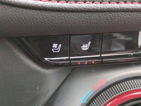 Used 2020 Chevrolet Blazer RS AWD/4WD image 14