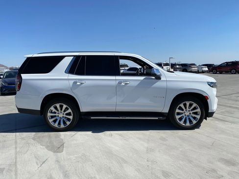 Used 2021 Chevrolet Tahoe Premier w/ Premium Package image 2