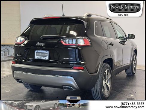 Used 2021 Jeep Cherokee Limited w/ Mopar Interior Package image 10