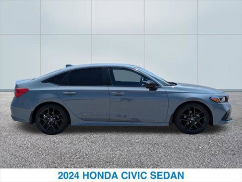 Used 2024 Honda Civic Sport image 6