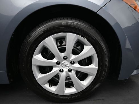 Used 2023 Toyota Corolla LE image 11