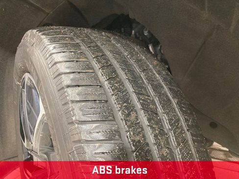 Used 2022 Chevrolet Suburban RST w/ Luxury Package image 29