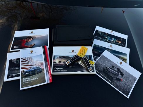 Used 2019 Porsche Cayenne S AWD/4WD image 32