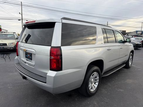 Used 2019 Chevrolet Suburban LT AWD/4WD image 3