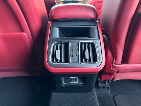 Certified 2023 Maserati Grecale Modena AWD/4WD image 20