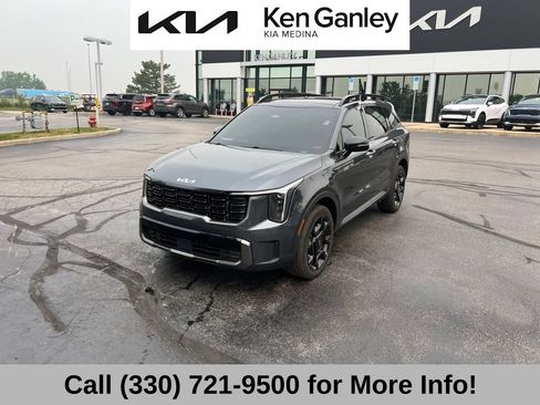 Certified 2024 Kia Sorento X-Line EX AWD/4WD image 3