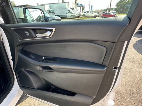Used 2016 Ford Edge SEL w/ Equipment Group 201A AWD/4WD image 14