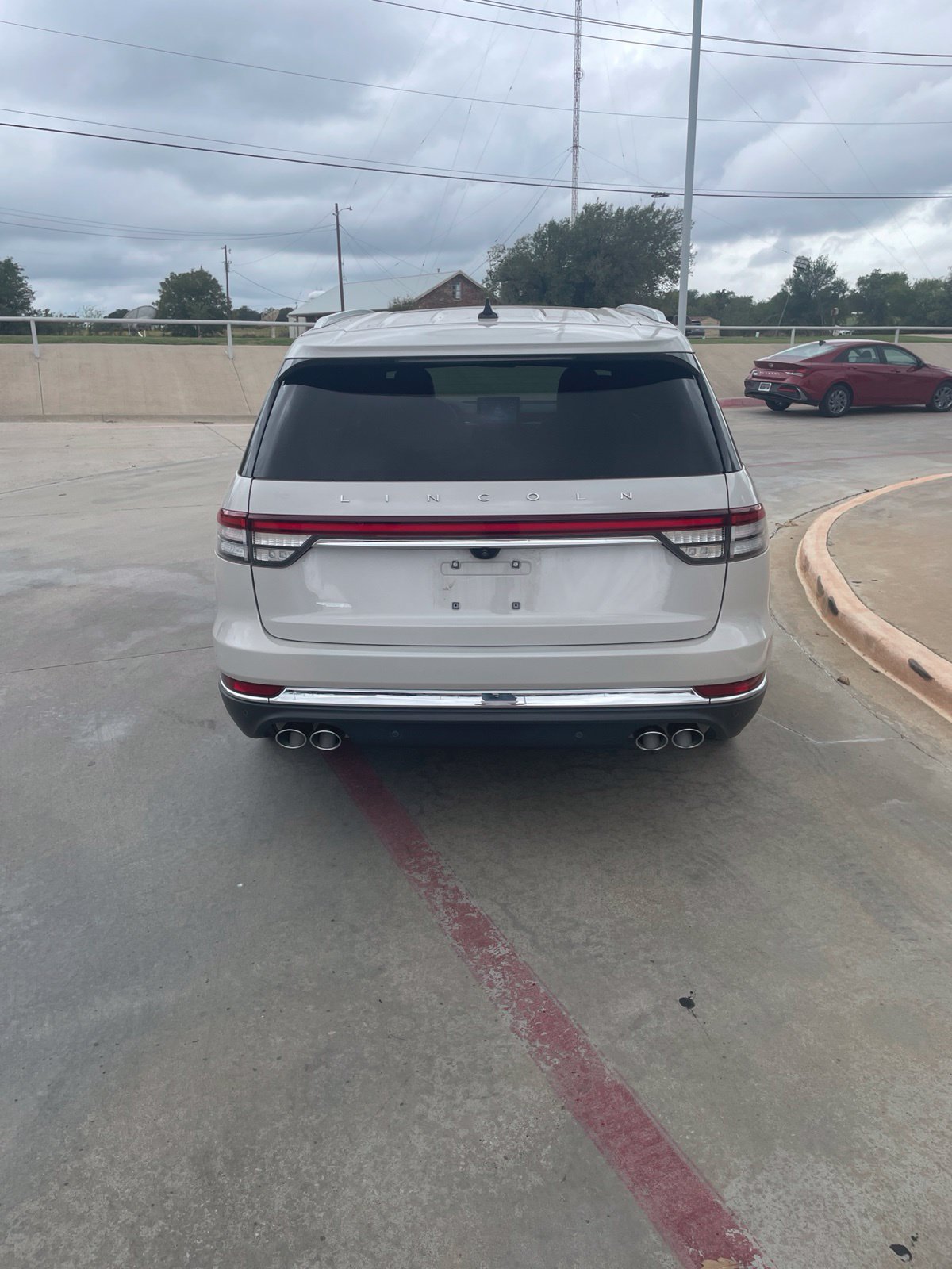 Used 2024 Lincoln Aviator Reserve w/ Equipment Group 201A RWD image 5