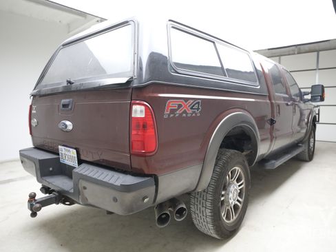 Used 2016 Ford F350 King Ranch w/ FX4 Off-Road Package AWD/4WD image 4