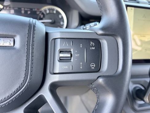 Used 2023 Land Rover Defender 110 X-Dynamic SE AWD/4WD image 9