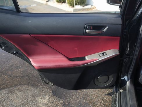 Used 2018 Lexus IS 300 F Sport w/ F Sport Package image 29