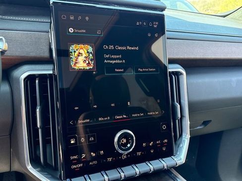 New 2026 GMC Acadia Denali Ultimate image 8