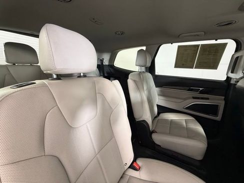 Used 2021 Kia Telluride EX w/ EX Premium Package image 32