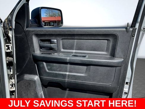 Used 2017 RAM 1500 Express AWD/4WD image 34