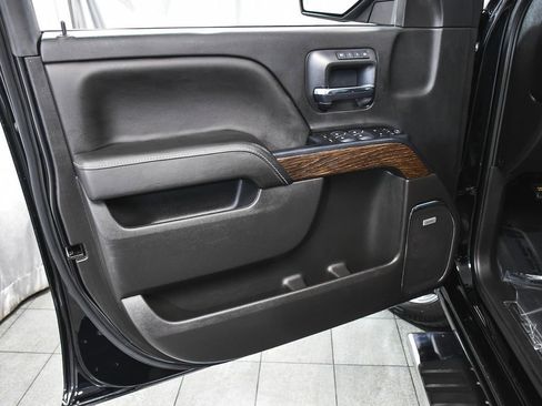 Used 2018 GMC Sierra 1500 Denali image 10