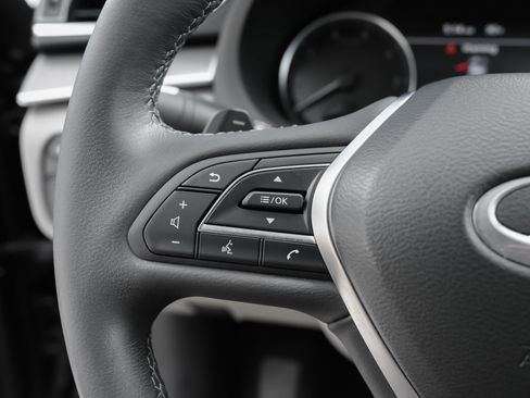 Certified 2023 INFINITI QX50 Luxe AWD/4WD image 16