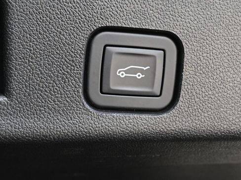 Used 2024 GMC Acadia AT4 AWD/4WD image 25